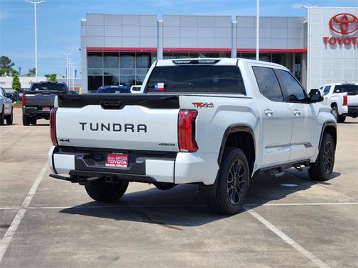 2025 Toyota Tundra Hybrid Platinum