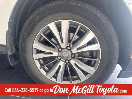 2020 Nissan Pathfinder S 2WD