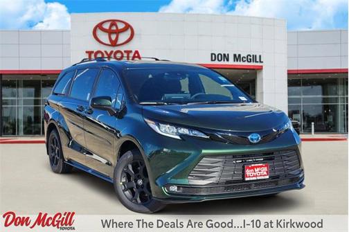 2025 Toyota Sienna Woodland Edition