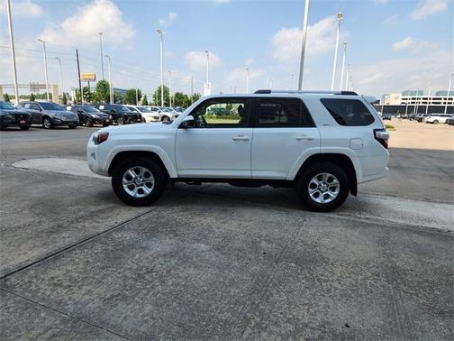 2024 Toyota 4Runner SR5