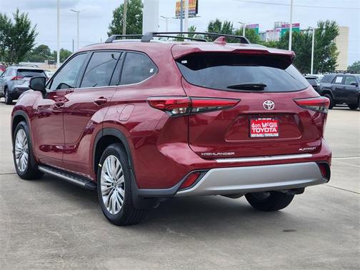 2023 Toyota Highlander Platinum
