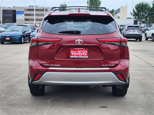 2023 Toyota Highlander Platinum