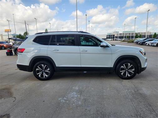 2024 Volkswagen Atlas 2.0T SE