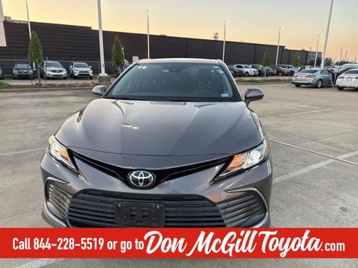 2022 Toyota Camry LE