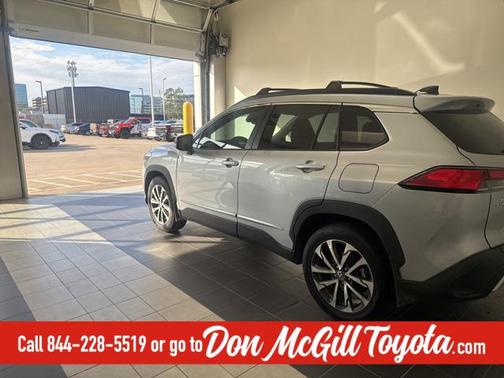 2025 Toyota Corolla Cross XLE