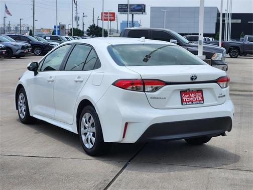 2024 Toyota Corolla Hybrid LE