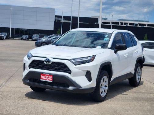 Ice Cap 2025 Toyota RAV4 LE