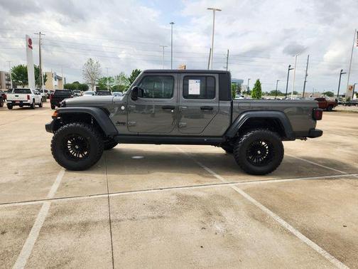 Sting-Gray Clearcoat 2020 Jeep Gladiator Sport