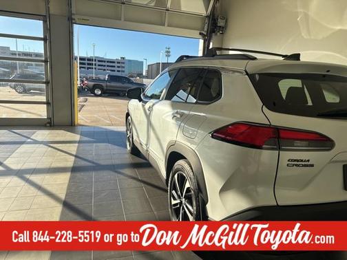 2025 Toyota Corolla Hybrid SE