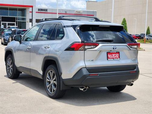 2023 Toyota RAV4 Hybrid XLE Premium