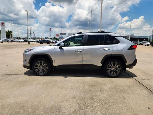 2023 Toyota RAV4 Hybrid XLE Premium
