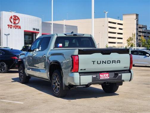2026 Toyota Tundra Hybrid Platinum