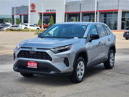 2023 Toyota RAV4 LE