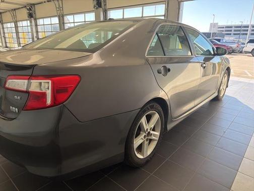 2014 Toyota Camry Hybrid SE Limited Edition