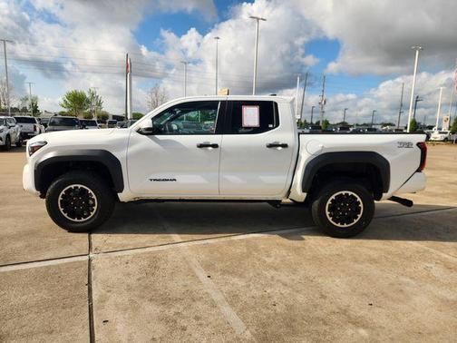 2025 Toyota Tacoma TRD Off Road