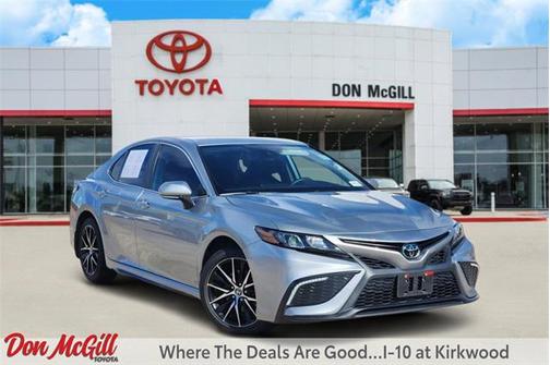 2024 Toyota Camry SE