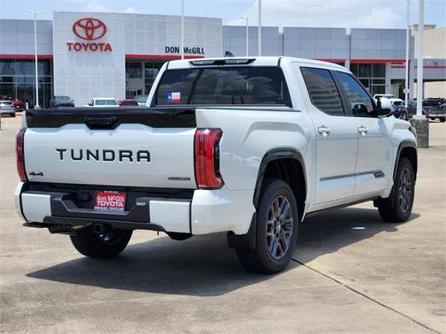 2025 Toyota Tundra Hybrid Platinum