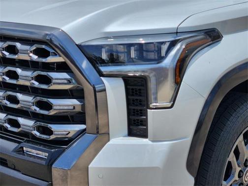 2025 Toyota Tundra Hybrid Platinum