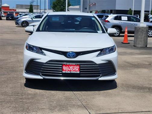 2024 Toyota Camry Hybrid LE