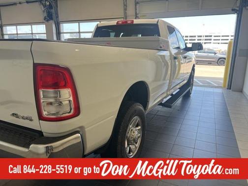 2021 RAM 2500 Tradesman Crew Cab 4x4 8' Box