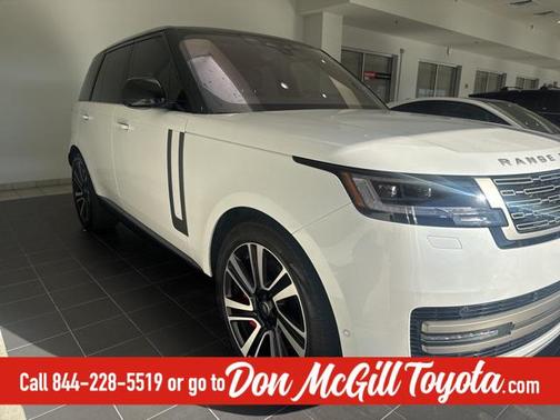 2023 Land Rover Range Rover P530 SE