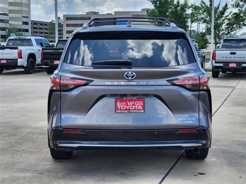 2022 Toyota Sienna Platinum 7 Passenger