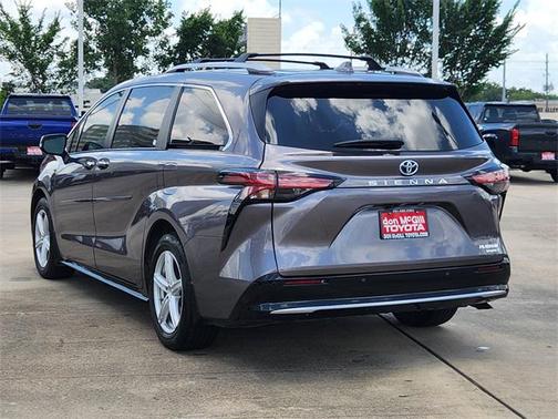 2022 Toyota Sienna Platinum 7 Passenger