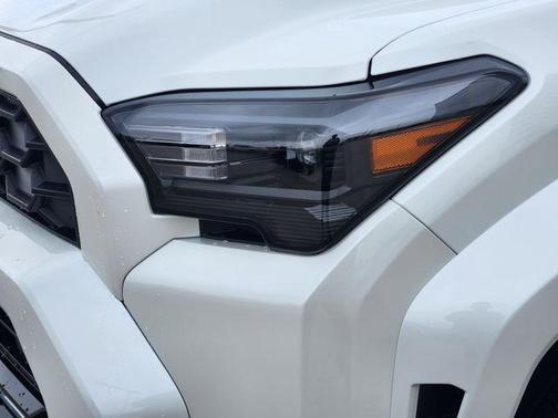 Wind Chill Pearl 2026 Toyota 4Runner TRD Sport Premium