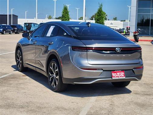 2023 Toyota Crown XLE