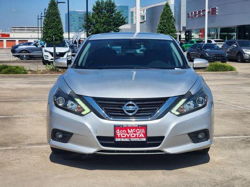 Brilliant Silver 2016 Nissan Altima 2.5 SL