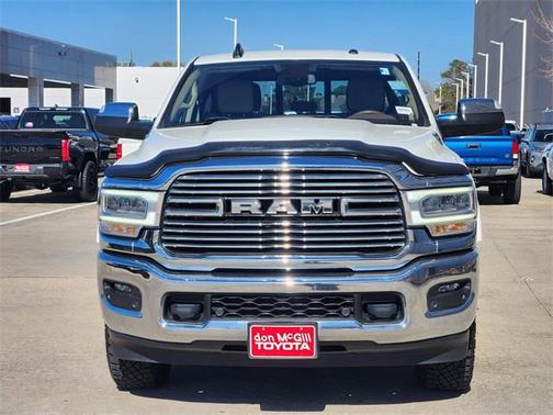 2022 RAM 2500 Laramie Crew Cab 4x4 6'4' Box