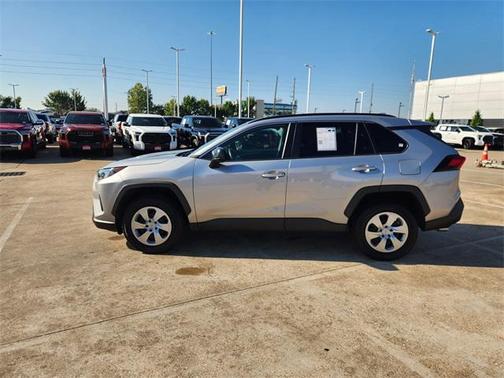 2021 Toyota RAV4 LE