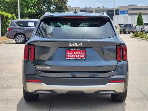2024 Kia Sorento S