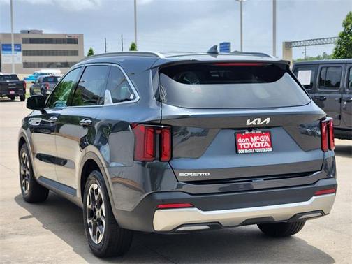 2024 Kia Sorento S