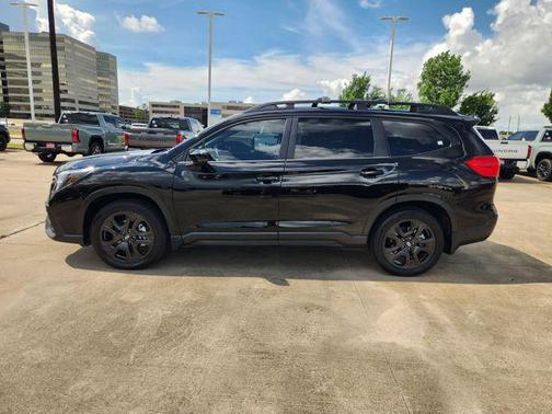 Crystal Black Silica 2025 Subaru Ascent Onyx Edition Touring 7-Passenger