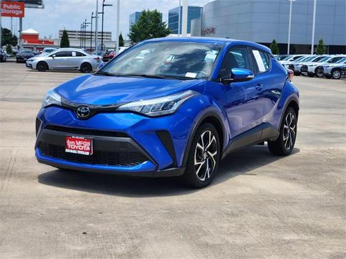 2022 Toyota C-HR XLE