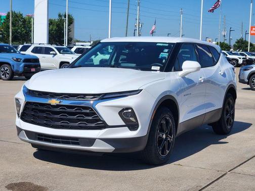 Summit White 2025 Chevrolet Blazer 2LT