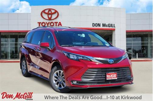 2025 Toyota Sienna XLE