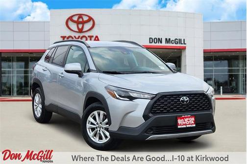 2022 Toyota Corolla Cross LE