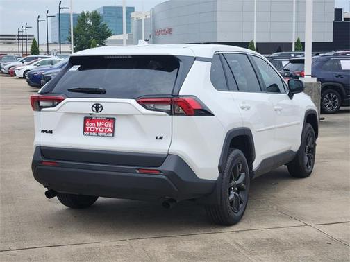 2025 Toyota RAV4 LE