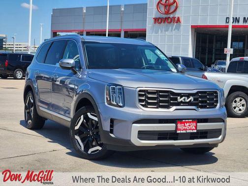 Everlasting Silver 2025 Kia Telluride S
