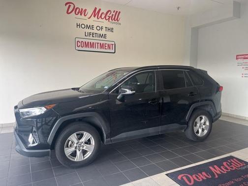 2020 Toyota RAV4 XLE