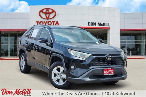2020 Toyota RAV4 XLE