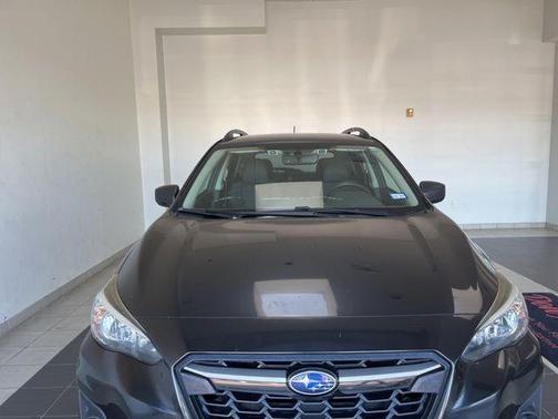 Dark Gray Metallic 2019 Subaru Crosstrek 2.0i