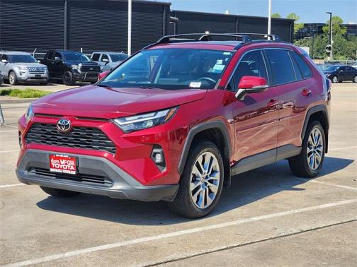 2022 Toyota RAV4 XLE Premium