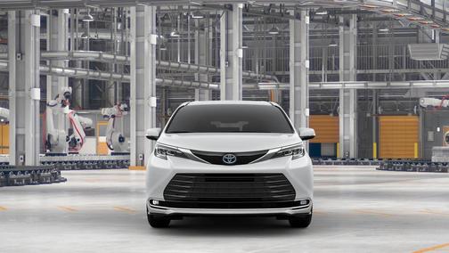 2025 Toyota Sienna Limited 7-Passenger