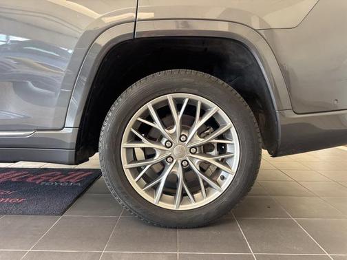 2023 Jeep Grand Cherokee L Summit
