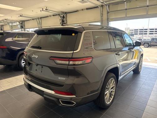 2023 Jeep Grand Cherokee L Summit