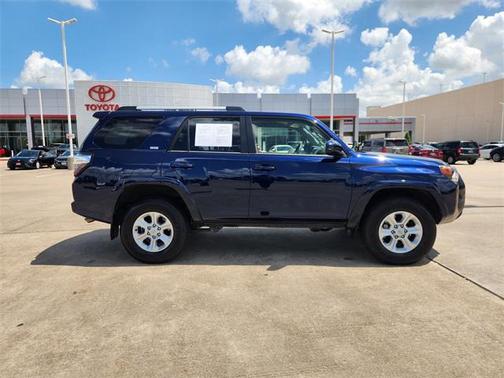 2023 Toyota 4Runner SR5