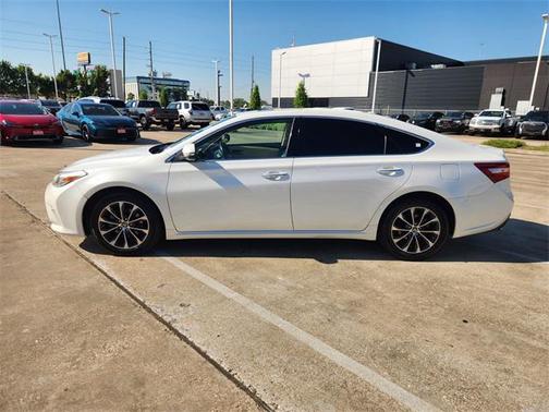 2018 Toyota Avalon XLE Premium
